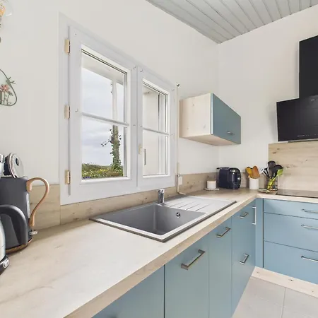 800m De La Plage, Jolie Maison Pour 6 Avec Jardin Casa vacanze Barbâtre