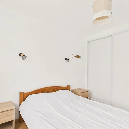 800m De La Plage, Jolie Maison Pour 6 Avec Jardin * Barbâtre