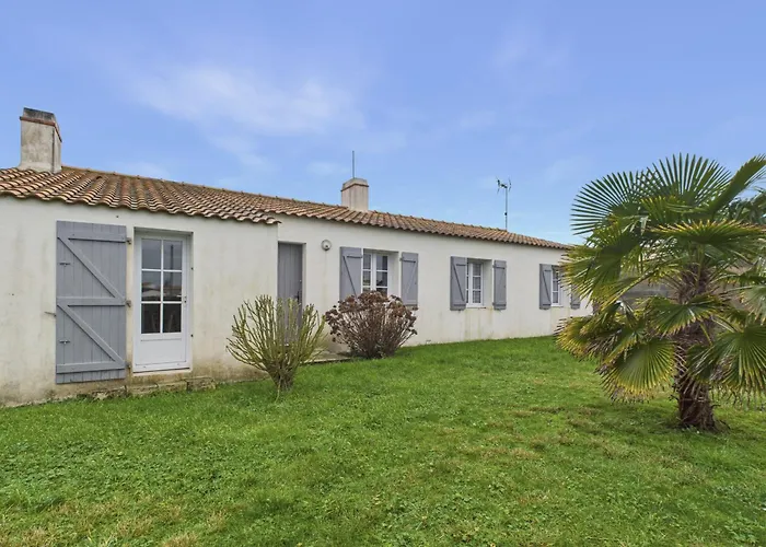 800m De La Plage, Jolie Maison Pour 6 Avec Jardin Hébergement de vacances Barbâtre