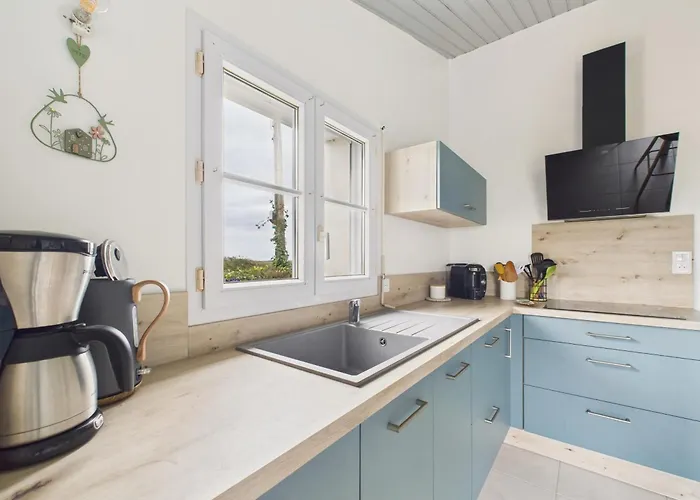 800m De La Plage, Jolie Maison Pour 6 Avec Jardin Hébergement de vacances Barbâtre